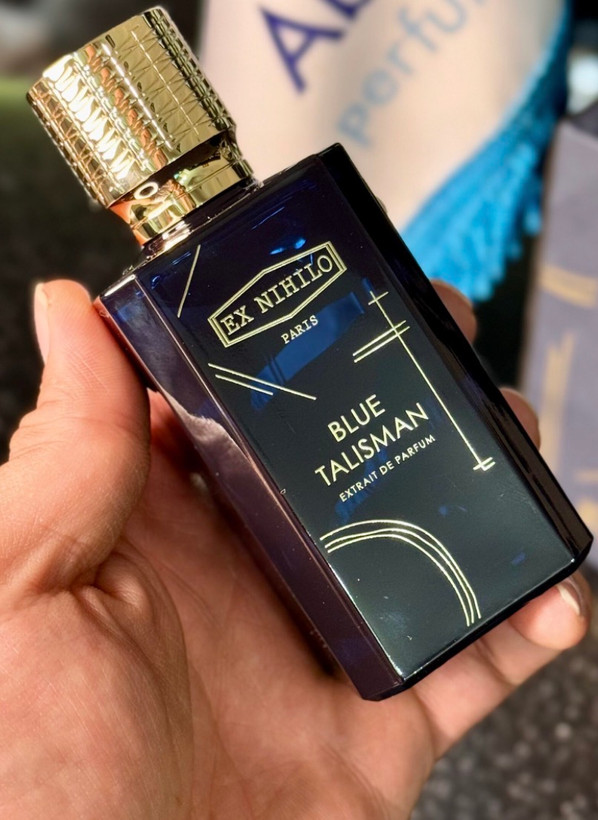عطر بلو تالیسمان از برند ایکس نیهیلو ماندگاری قوی